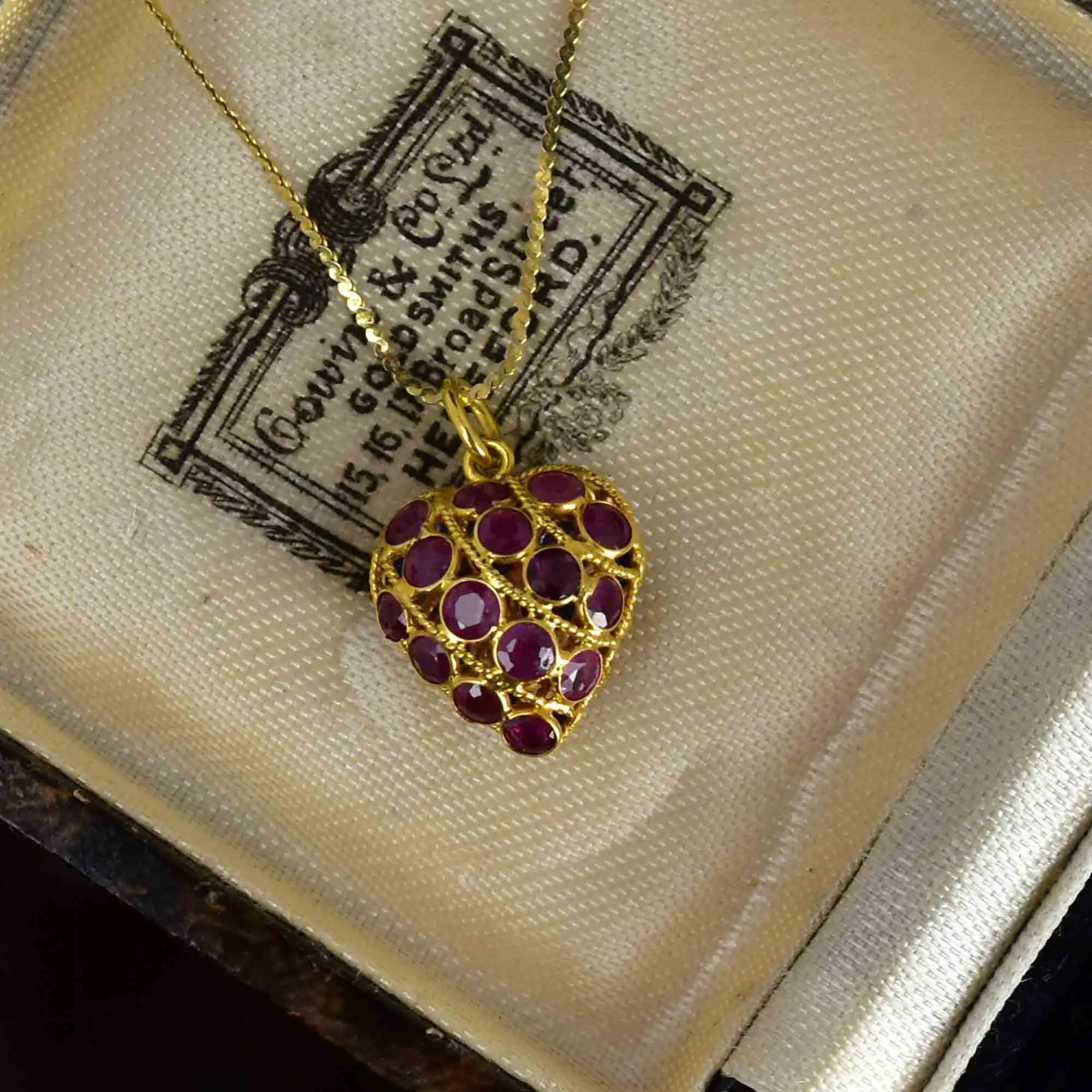 Vintage 14K Gold Filigree Ruby Sapphire Heart Pendant Necklace